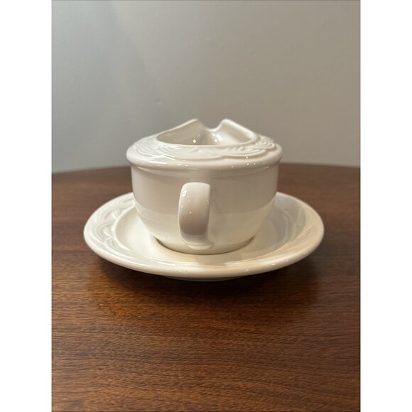 Retired Pfaltzgraff Acadia White Gravy Boat and Underplate Set - Picture 3 of 9